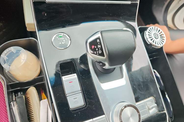 Used BAIC Beijing X7 2020 1.5TD DCT ZhiShang Edition Gear Lever