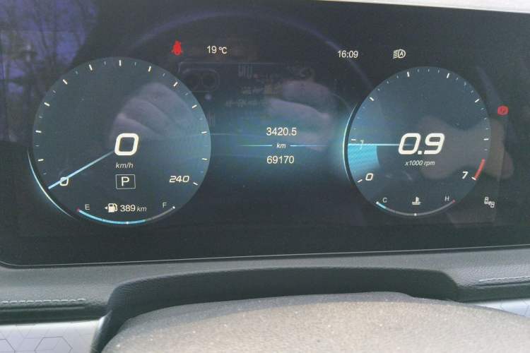 Used BAIC Beijing X7  Odometer Close Up