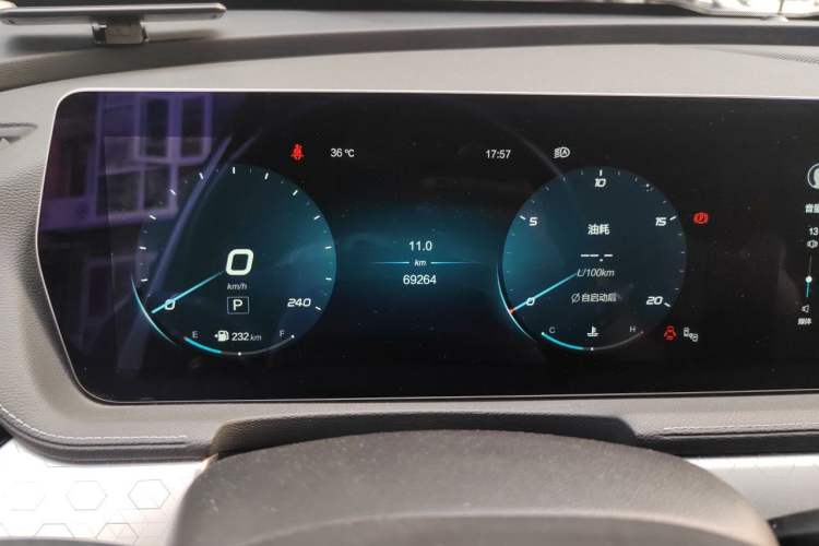 Used BAIC Beijing X7 2020 1.5TD DCT Leading Edition Odometer Close Up
