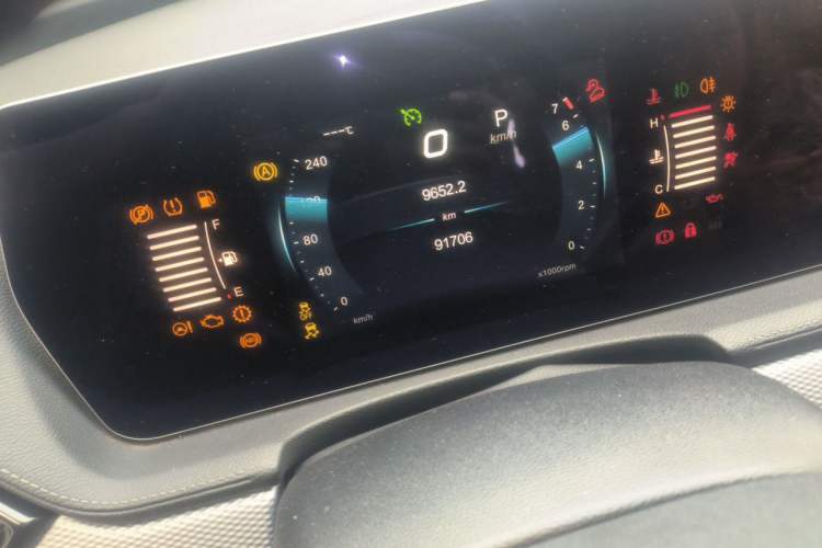 Used BAIC Beijing X7 2020 1.5TD DCT ZhiShang Edition Odometer Close Up