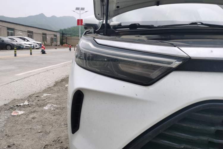 Used BAIC Beijing X7 2020 1.5TD DCT ZhiShang Edition Right Front Headlight