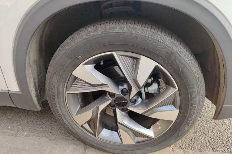 Used BAIC Beijing X7 2020 1.5TD DCT Leading Edition Right Front Wheel Hub
