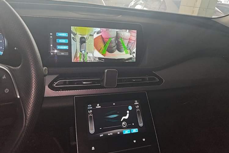 Used BAIC Beijing X7 2022 1.5TD DCT ZhiShang Edition Audio And AC Panel