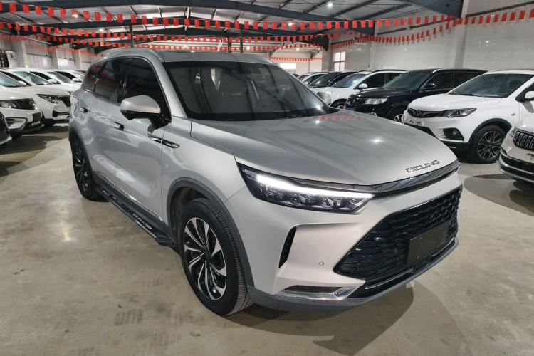 Used BAIC Beijing X7 2022 1.5TD DCT Trendy Edition Front Right 45 Deg