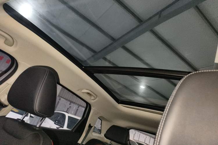 Used BAIC Beijing X7 2022 1.5TD DCT Trendy Edition Headliner