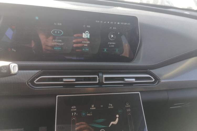 Used BAIC Beijing X7 2022 1.5TD DCT Trendy Edition Audio And AC Panel