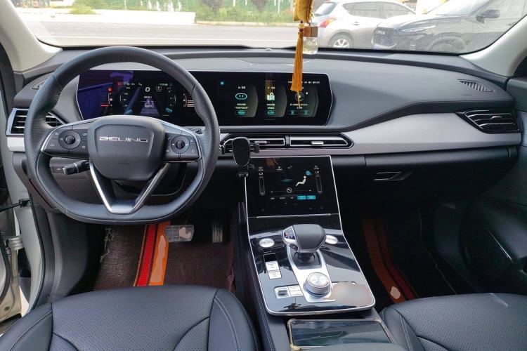 Used BAIC Beijing X7 2022 1.5TD DCT ZhiShang Edition Center Console