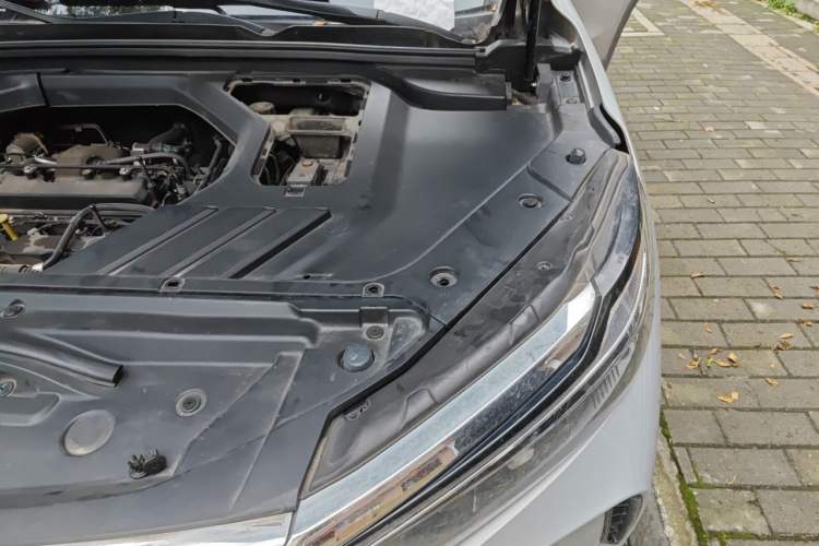 Used BAIC Beijing X7 2022 1.5TD DCT Victory Edition Engine Bay Left