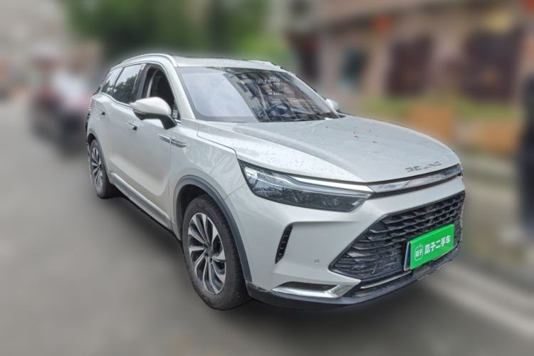 Used BAIC Beijing X7 2022 1.5TD DCT Victory Edition Front Right 45 Deg