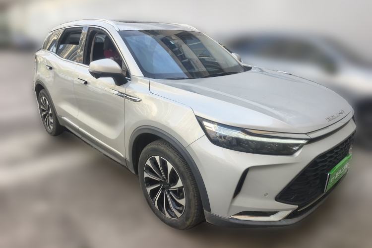 Used BAIC Beijing X7 2022 1.5TD DCT Trendy Edition Front Right 45 Deg