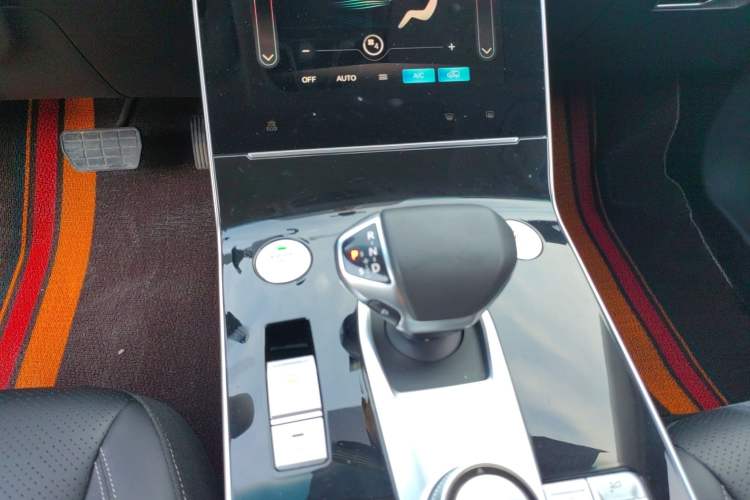 Used BAIC Beijing X7 2022 1.5TD DCT ZhiShang Edition Gear Lever