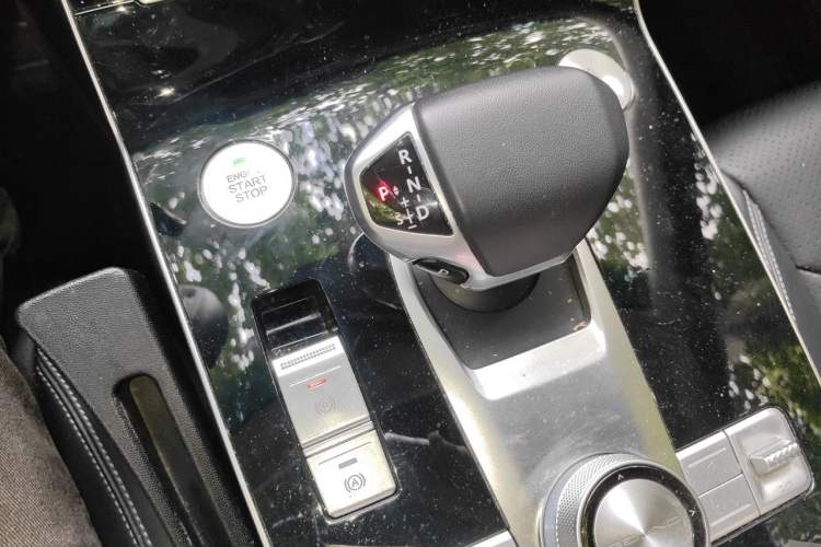 Used BAIC Beijing X7 2022 1.5TD DCT Trendy Edition Gear Lever