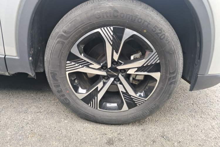 Used BAIC Beijing X7 2022 1.5TD DCT ZhiShang Edition Right Front Wheel Hub