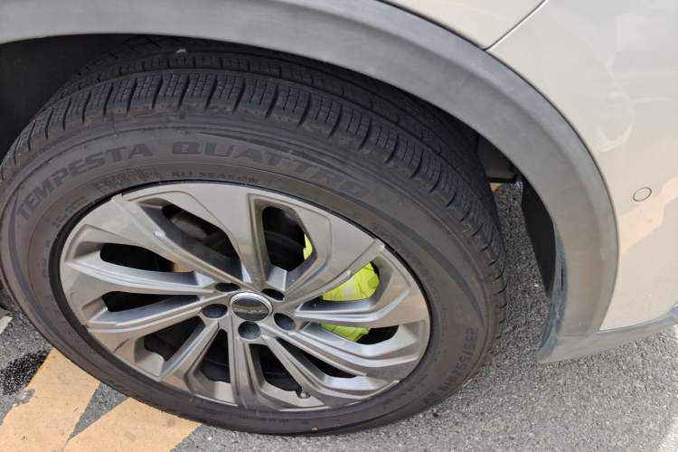 Used BAIC Beijing X7 2022 1.5TD DCT Zhi Ling Edition Right Front Wheel Hub