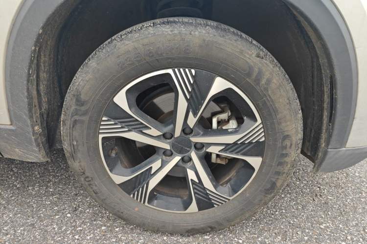 Used BAIC Beijing X7 2022 1.5TD DCT ZhiShang Edition Right Front Wheel Hub