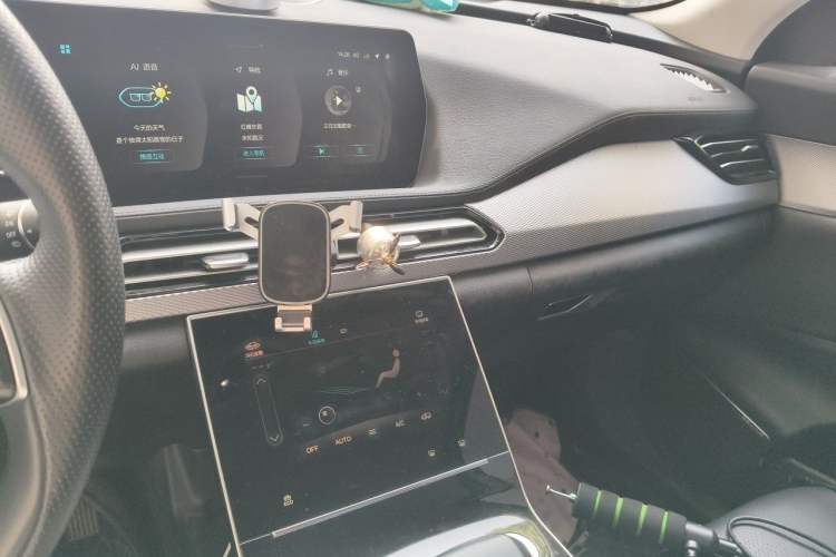 Used BAIC Beijing X7 2022 1.5TD DCT ZhiShang Edition Audio And AC Panel