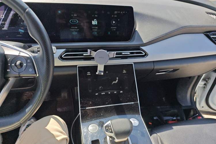 Used BAIC Beijing X7 2022 1.5TD DCT ZhiShang Edition Audio And AC Panel