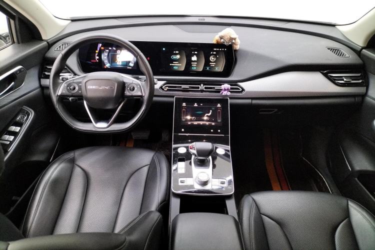 Used BAIC Beijing X7 2022 1.5TD DCT ZhiShang Edition Center Console