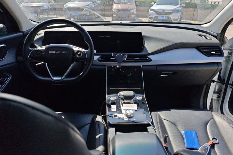 Used BAIC Beijing X7 2022 1.5TD DCT ZhiShang Edition Center Console