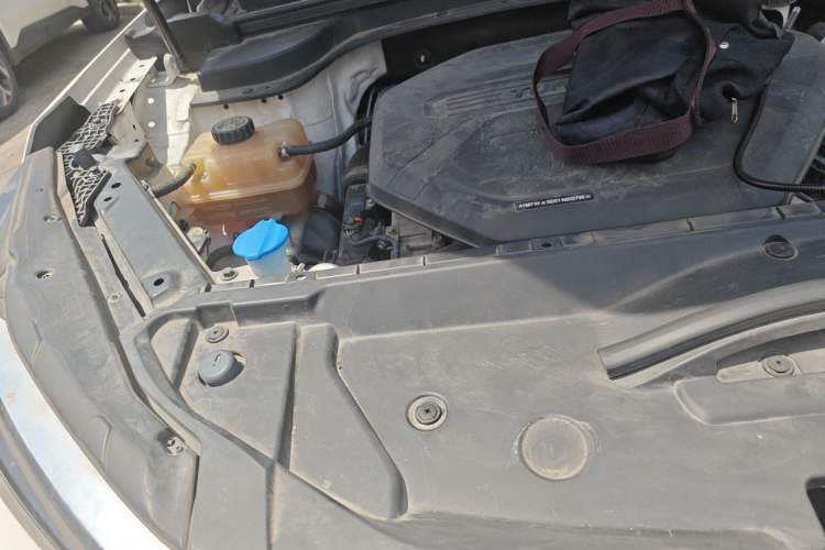 Used BAIC Beijing X7 2022 1.5TD DCT ZhiShang Edition Engine Bay Right