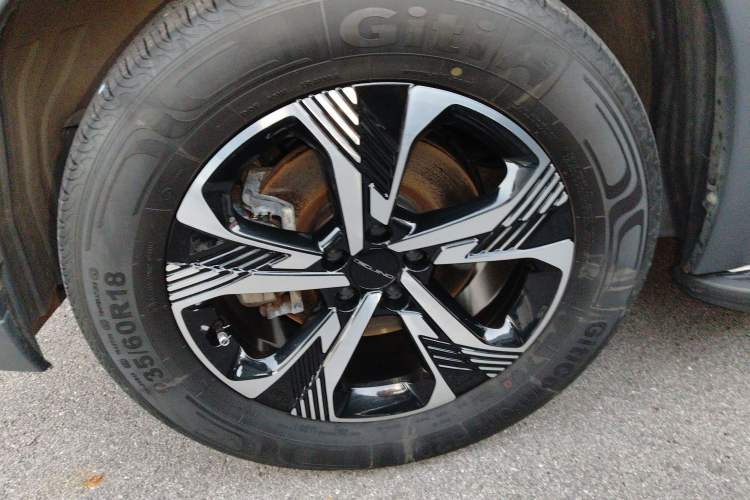 Used BAIC Beijing X7 2022 1.5TD DCT ZhiShang Edition Left Front Wheel Hub