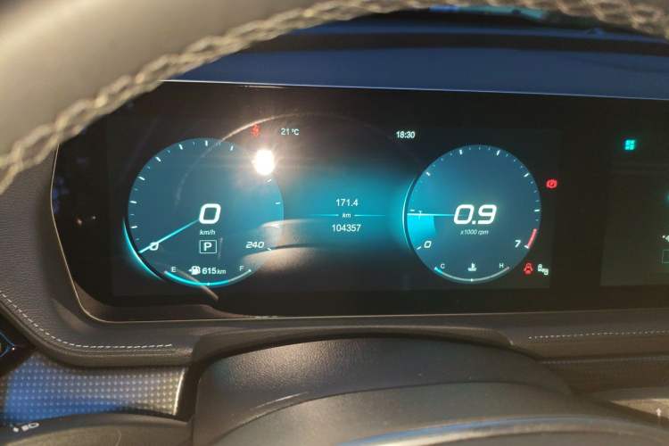 Used BAIC Beijing X7 2022 1.5TD DCT Trendy Edition Odometer Close Up