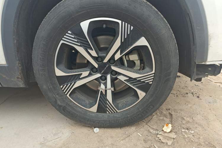 Used BAIC Beijing X7 2022 1.5TD DCT ZhiShang Edition Right Front Wheel Hub