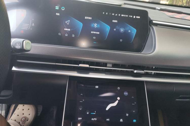 Used BAIC Beijing X7 2023 1.5TD DCT Premium+ Edition Audio And AC Panel