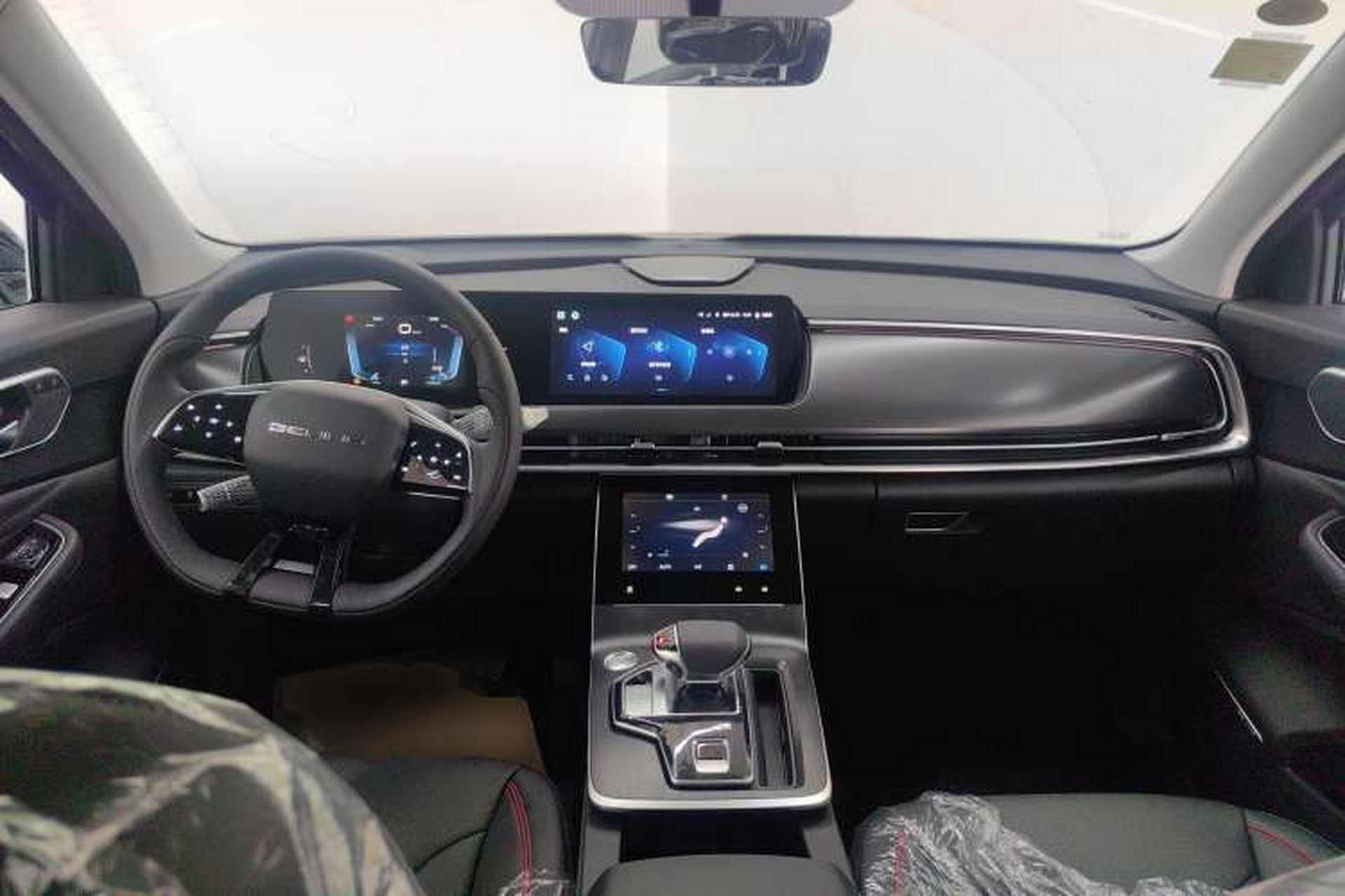 Used BAIC Beijing X7 2023 1.5TD DCT Premium+ Edition Center Console