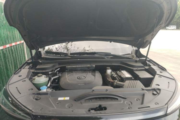 Used BAIC Beijing X7 2023 1.5TD DCT Premium+ Edition Engine Bay