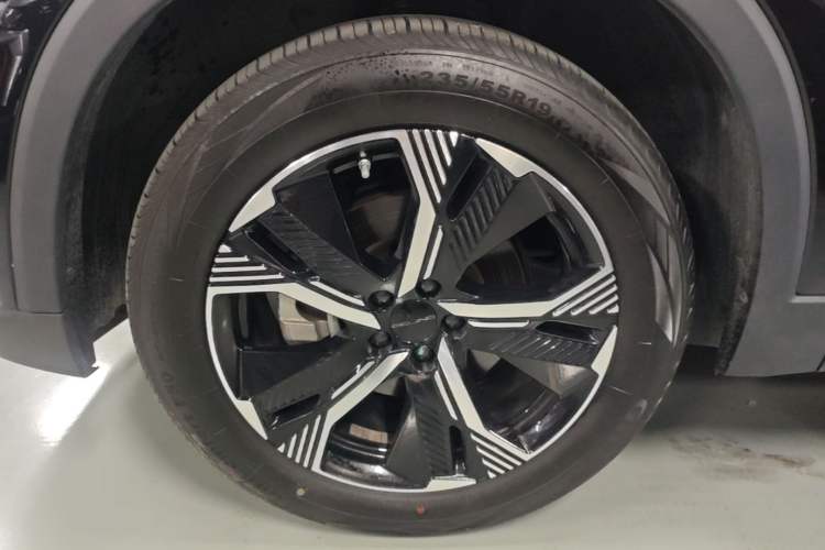 Used BAIC Beijing X7 2023 1.5TD DCT Super Enjoyment+ Version Left Front Wheel Hub
