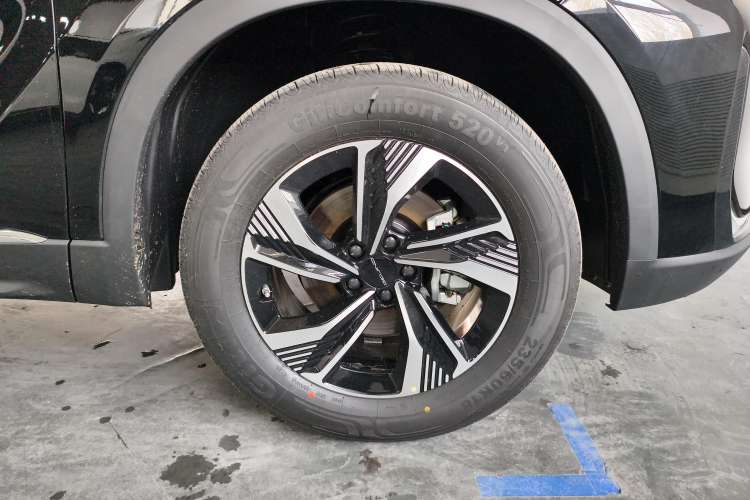 Used BAIC Beijing X7 2023 1.5TD DCT Premium+ Edition Right Rear Wheel Hub