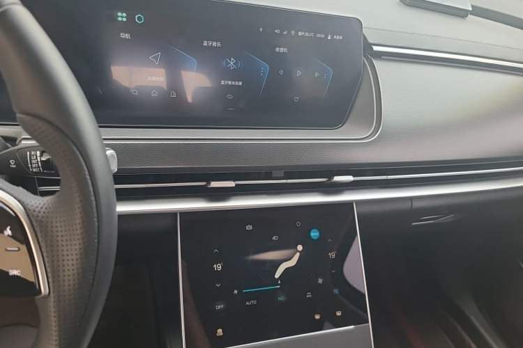 Used BAIC Beijing X7 2023 1.5TD DCT Premium+ Edition Audio And AC Panel