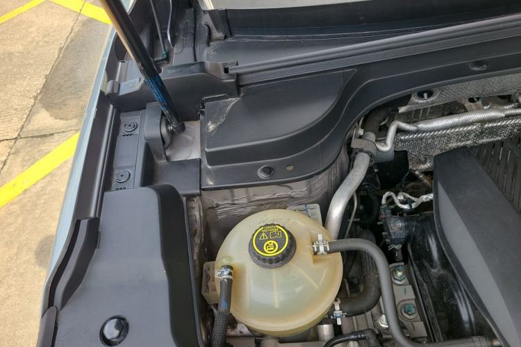 Used BAIC Beijing X7 2023 1.5TD DCT Premium+ Edition Engine Bay Right