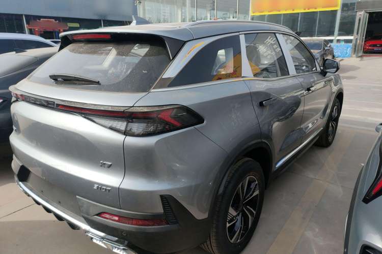 Used BAIC Beijing X7 2023 1.5TD DCT Premium+ Edition Exterior 3