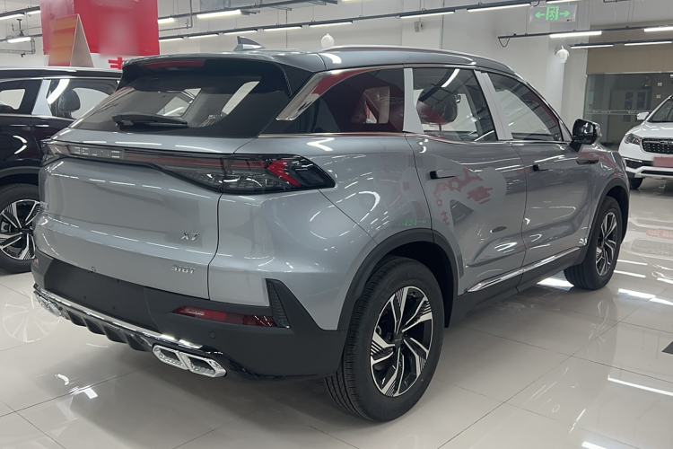 Used BAIC Beijing X7 2023 1.5TD DCT Premium+ Edition Exterior 3