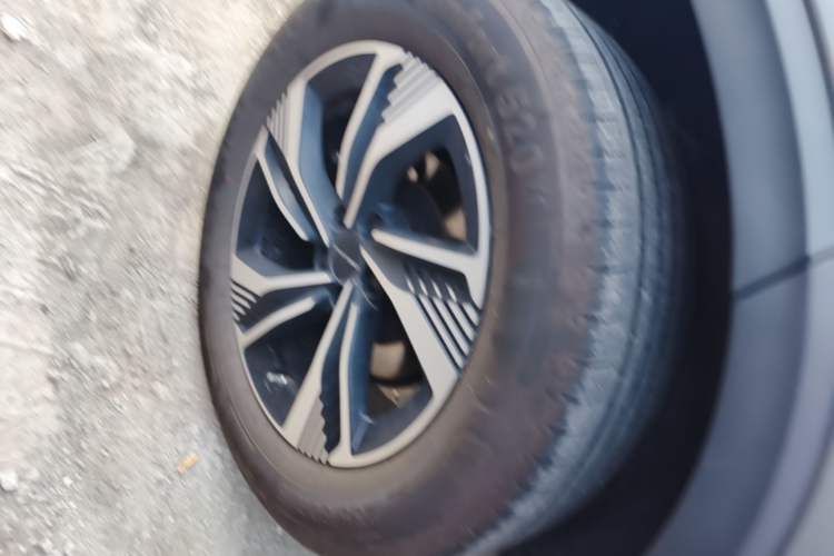 Used BAIC Beijing X7 2023 1.5TD DCT Premium+ Edition Right Rear Wheel Hub