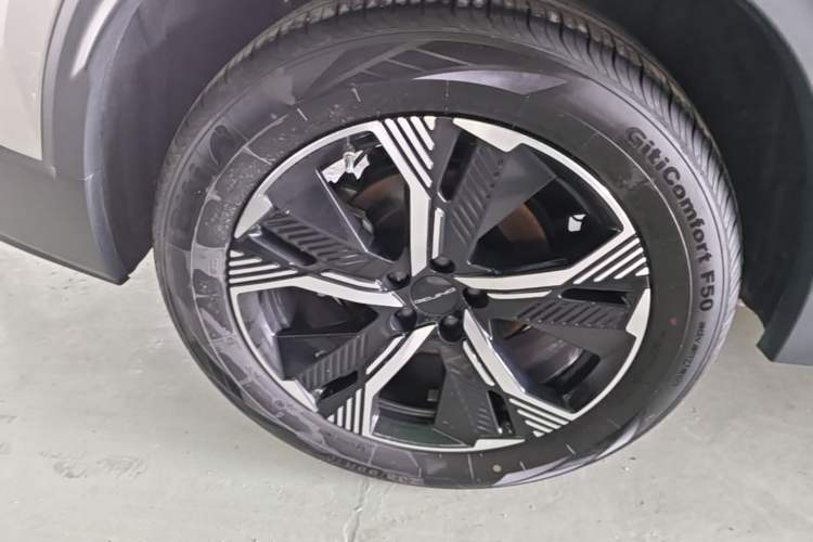 Used BAIC Beijing X7 2023 1.5TD DCT Super Enjoyment+ Version Right Rear Wheel Hub