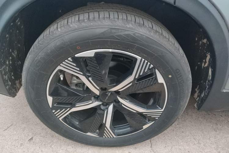 Used BAIC Beijing X7 2023 1.5TD DCT Super Enjoyment+ Version Right Rear Wheel Hub