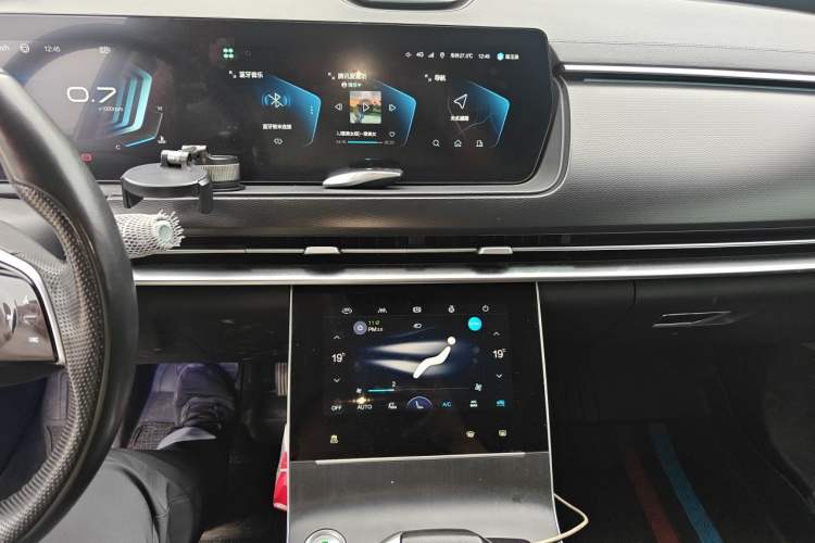 Used BAIC Beijing X7 2023 1.5TD DCT Prestige+ Edition Audio And AC Panel