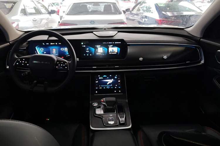 Used BAIC Beijing X7 2023 1.5TD DCT Super Enjoyment+ Version Center Console