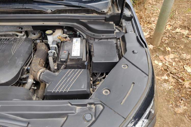 Used BAIC Beijing X7 2023 1.5TD DCT Premium+ Edition Engine Bay Left