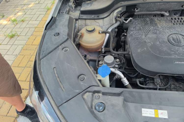 Used BAIC Beijing X7 2023 1.5TD DCT Premium+ Edition Engine Bay Right