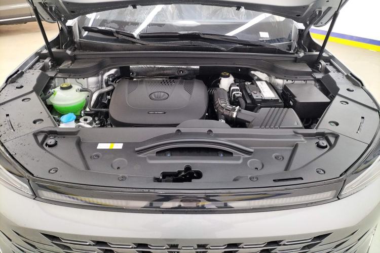Used BAIC Beijing X7 2023 1.5TD DCT Premium+ Edition Engine Bay