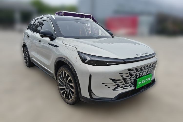 Used BAIC Beijing X7 2023 1.5TD DCT Prestige+ Edition Front Right 45 Deg