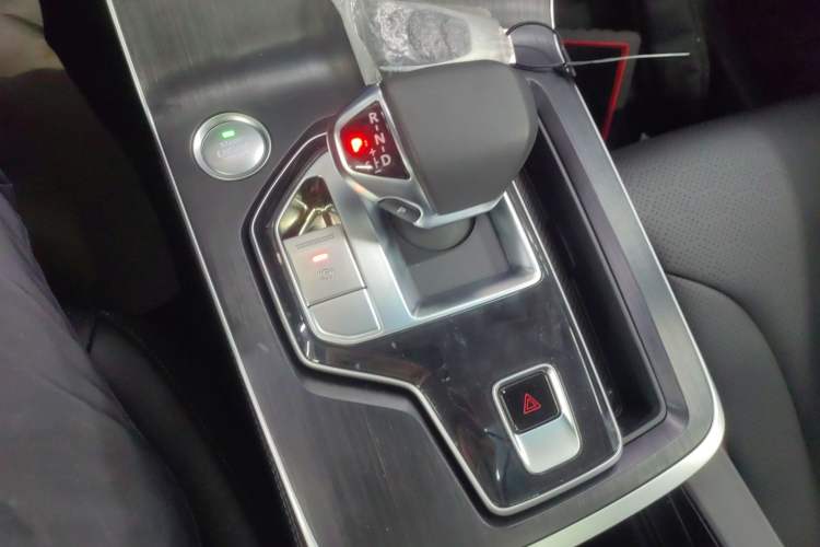 Used BAIC Beijing X7 2023 1.5TD DCT Premium+ Edition Gear Lever