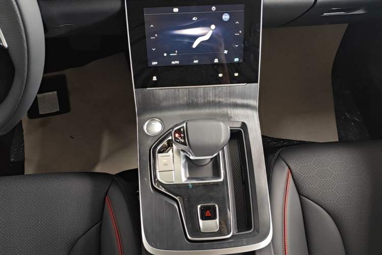 Used BAIC Beijing X7 2023 1.5TD DCT Premium+ Edition Gear Lever