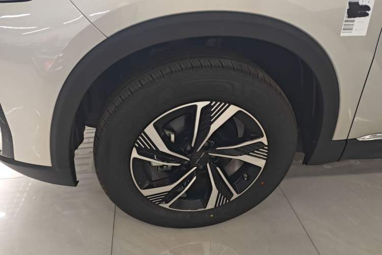 Used BAIC Beijing X7 2023 1.5TD DCT Premium+ Edition Left Front Wheel Hub