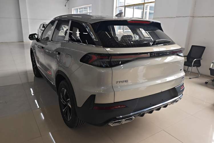Used BAIC Beijing X7 2023 1.5TD DCT Premium+ Edition Rear Left 45 Deg
