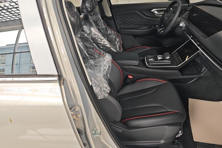 Used BAIC Beijing X7 2023 1.5TD DCT Premium+ Edition Right Front Seat